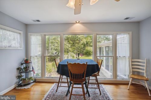 603 Dorchester Rd, Falls Church, VA 22046-2605