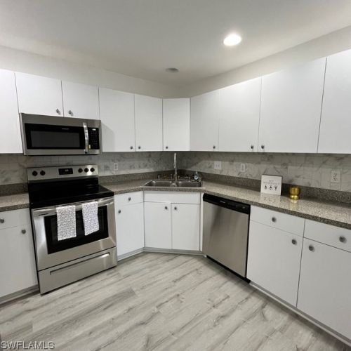 10625 Windsmont Ct, Lehigh Acres FL 33936-7267 exterior