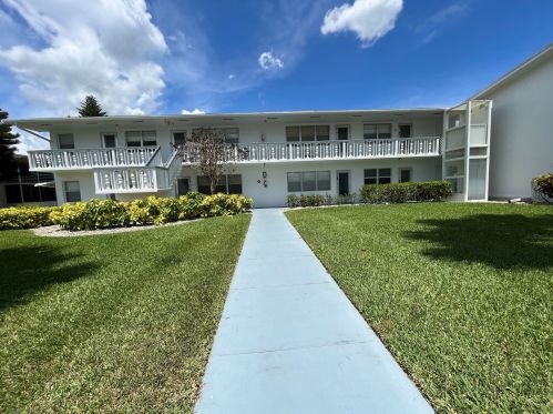 85 Salisbury D, West Palm Beach, FL 33417-1951