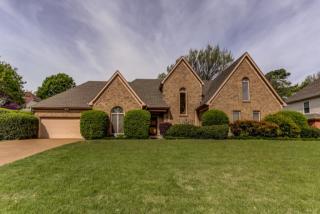 8112 Meadow Glen Dr, Memphis TN  38138-6110 exterior