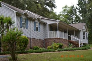 2050 Rock Spg Rd, Columbia TN  38401-7425 exterior