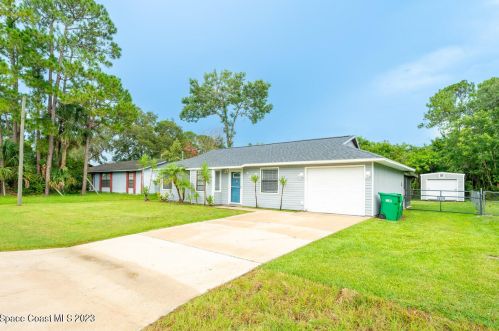 4065 Oakland St, Cocoa, FL 32927-8557