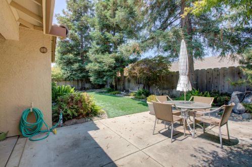 1440 Ranch House Ct, Valley Home CA  95361-8879 exterior