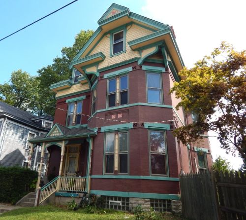 1128 Beech Ave, Cincinnati, OH 45205-1648