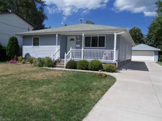 2055 37th St, Lorain, OH 44053-2519