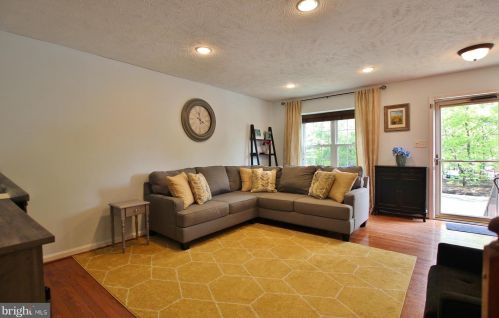 7616 Whitly Way, Lorton VA  22079-1745 exterior