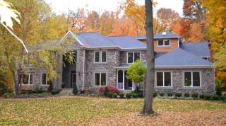 1796 Fox Hollow Ln, Akron, OH 44333-4724