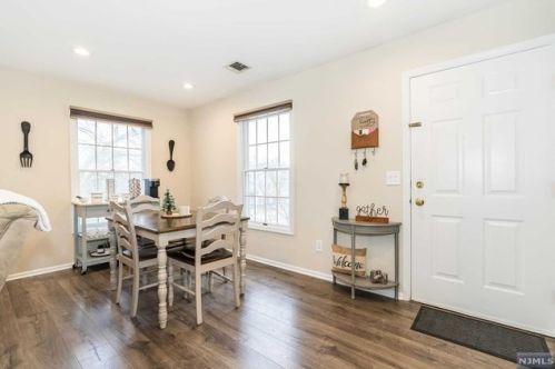 98 Stonyridge Dr, Lincoln Park NJ  07035-2248 exterior