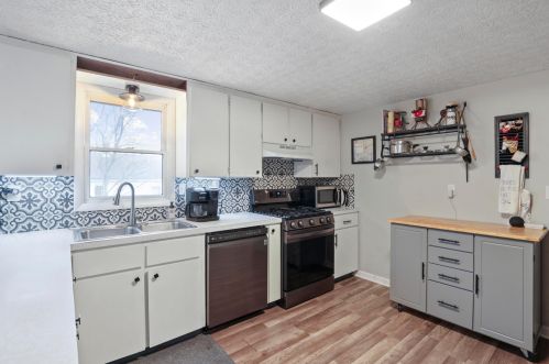 300 Cooper St, Mount Vernon OH  43050-1604 exterior