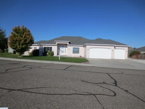 1143 Tomich Ave, Richland, WA 99352-7800