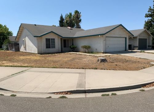 3512 Hawaii Ave, Riverbank, CA 95367-2967
