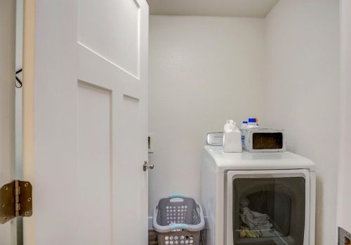 7648 Ridge Rd, Newcastle CA  95658-8800 exterior