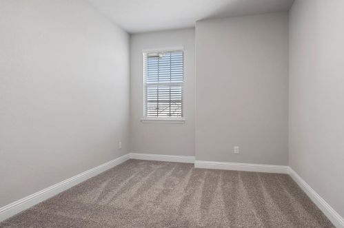 1105 Whispering Hills Dr, Midlothian TX  76063-6603 exterior