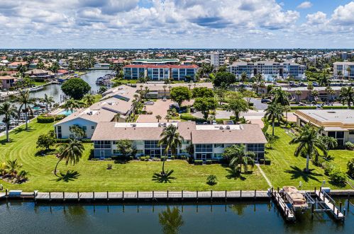 860 Panama Ct, Marco Island FL  34145-6255 exterior