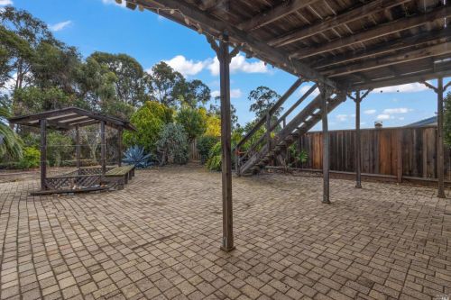 412 Turner Dr, Benicia CA  94510-1413 exterior