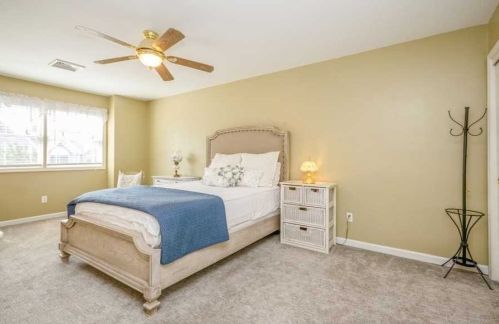 24 Deer Xing Dr, Fishkill NY  12524-1362 exterior