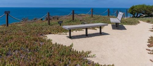 205 Helix Ave, Solana Beach, CA 92075-1801