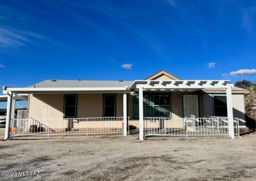 4591 Golder Ranch Dr, Tucson, AZ 85739-4252