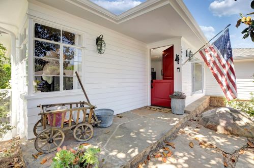 3069 Calle Fresno, Santa Barbara CA  93105-2732 exterior