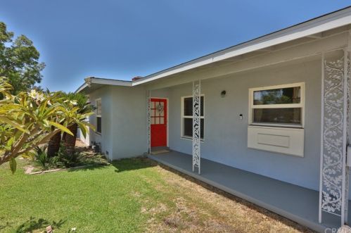 8615 Calmada Ave, Whittier, CA 90605-1523
