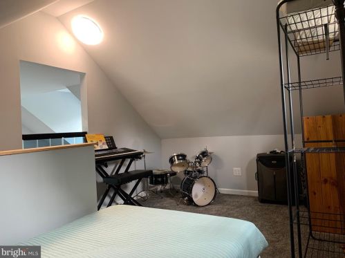 221 Monroeville Rd, Swedesboro NJ  08085-3450 exterior