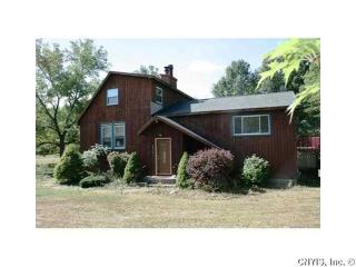 2313 Lake Rd, Skaneateles, NY 13152-8929