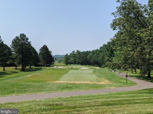 5936 Amber Ridge Rd, Haymarket VA  20169-2620 exterior