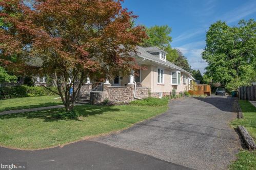 22 Wakefield Rd, Norristown, PA 19403-3214