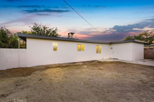 1135 Pillsbury St, Lancaster CA  93534-3323 exterior