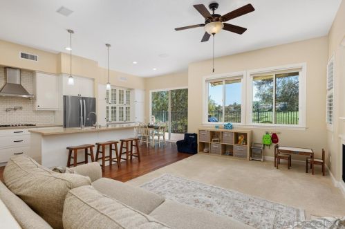 6162 Paseo Monona, Carlsbad CA  92009-2218 exterior