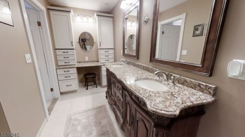 434 Buckhorn Dr, Belvidere NJ  07823-2707 exterior