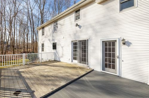 20 Alfred Dr, Colchester CT  06415-1766 exterior