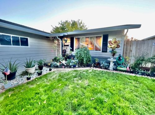 278 Plum St, Vacaville, CA 95688-2739