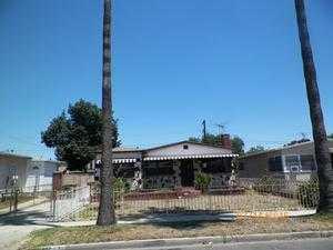 807 104th St, Los Angeles, CA 90044-4407