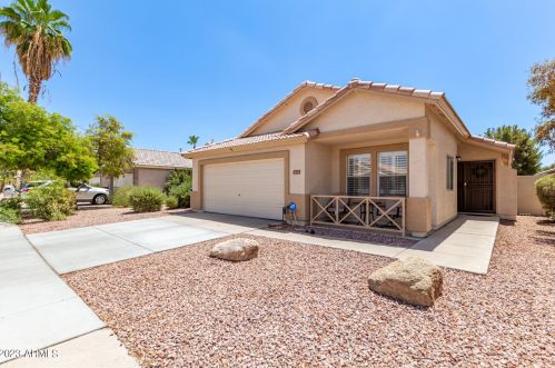 1425 Detroit St, Chandler, AZ 85225-4866
