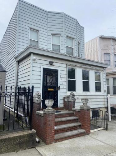 2154 Watson Ave, Bronx, NY 10472-5402