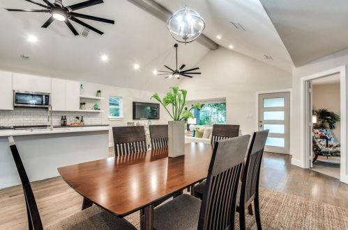 315 Oakcrest Dr, Richardson TX  75080-2520 exterior