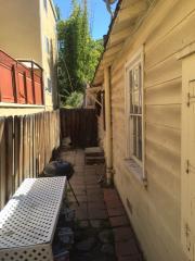 655 Westmount Dr, Los Angeles CA  90069-5107 exterior