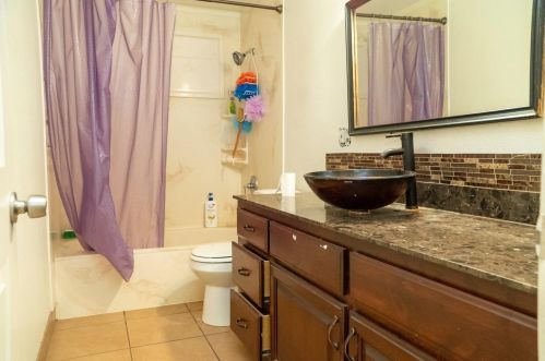 5836 Stretch Dr, Riverbank CA  95367-3110 exterior