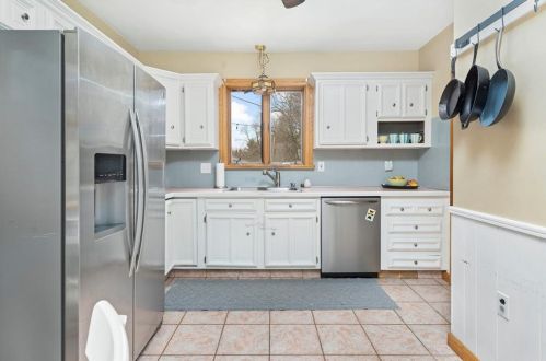 136 Whitford Ave, Providence RI  02908-3430 exterior