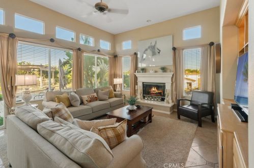 17732 7 Spg Way, Riverside CA 92504-9459 exterior