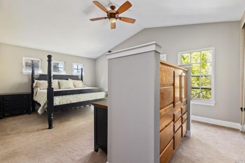 424 Stanford St, Vacaville CA  95687-4653 exterior