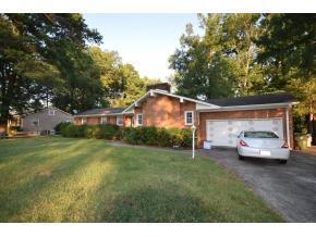 2404 Blanche Dr, Burlington, NC 27215-5454