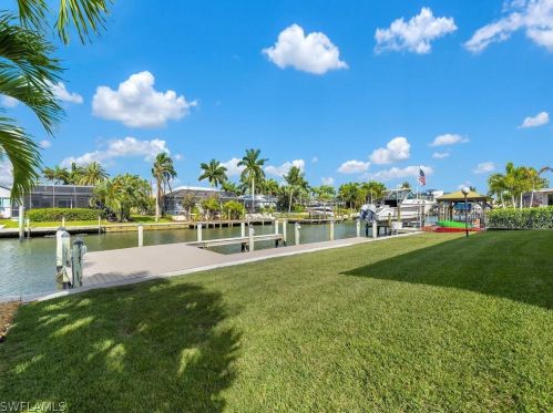 13 Palmview Blvd, Fort Myers Beach FL  33931-4519 exterior