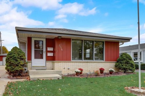 3854 94, Milwaukee WI 53222-2512 exterior