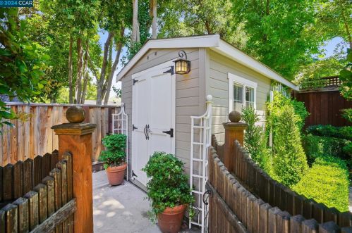 1539 Las Trampas Rd, Alamo CA  94507-1846 exterior