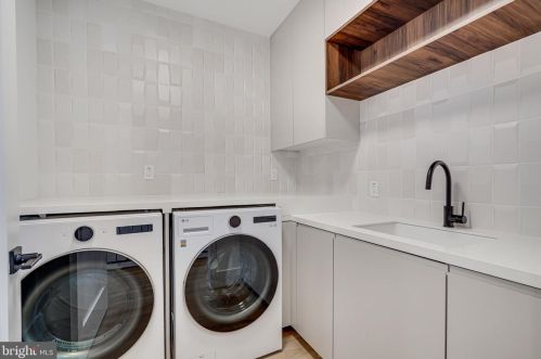 4915 Western Ave, Washington DC  20016-4319 exterior