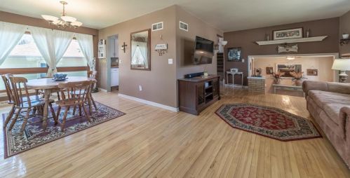 215 Clark St, Horicon, WI 53032-1154