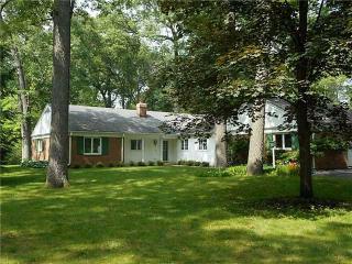 4220 Forestlawn Rd, Toledo, OH 43623-2927