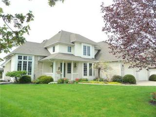 310 Ridgepoint Cir, Waterville, OH 43566-1604